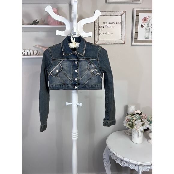 Younique sz small Cropped blue jean jacket small americana classic layering #33B - Picture 1 of 7